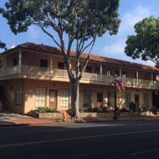 21 East Carrillo Street